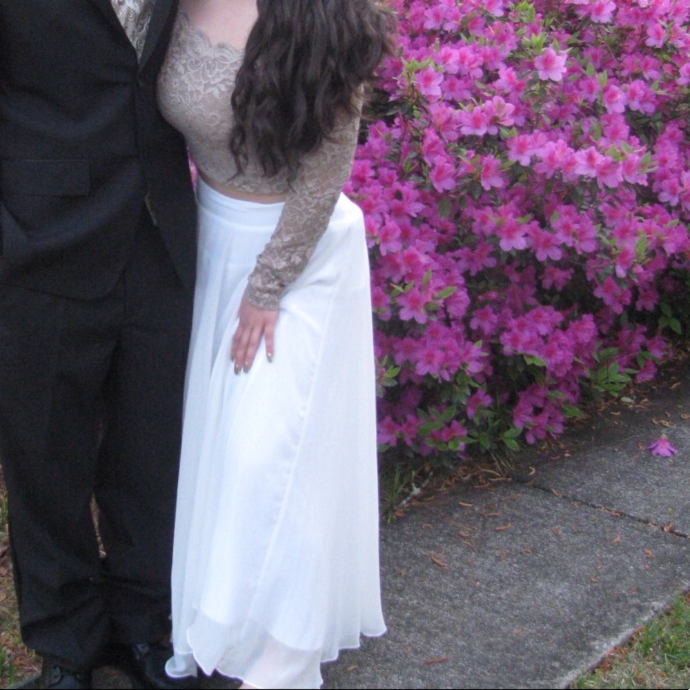 Looks brand new-2piece prom dress